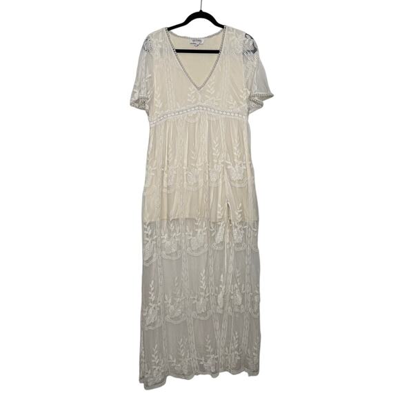 Shyanne Ivory Floral Lace Maxi Dress –  Boho Western Bridal - Picture 2 of 6